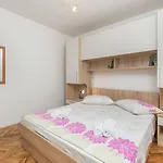 Apartment Miljenko *