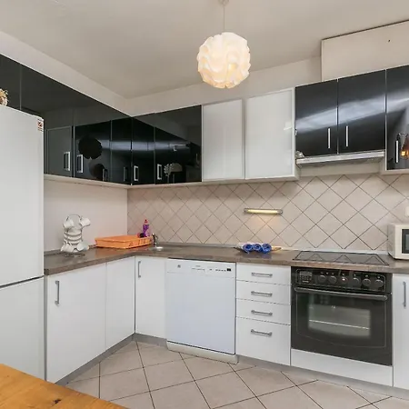 Apartament Miljenko *